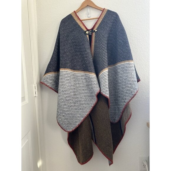 Vince Camuto Women Multi-Color Sleeveless Clasp Poncho One Size Lagenlook Preppy - Picture 1 of 8